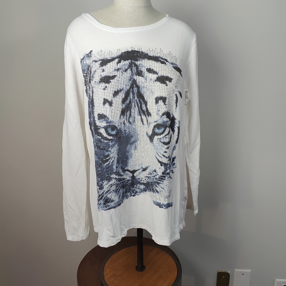 Margittes White Top with Black Logo Tag